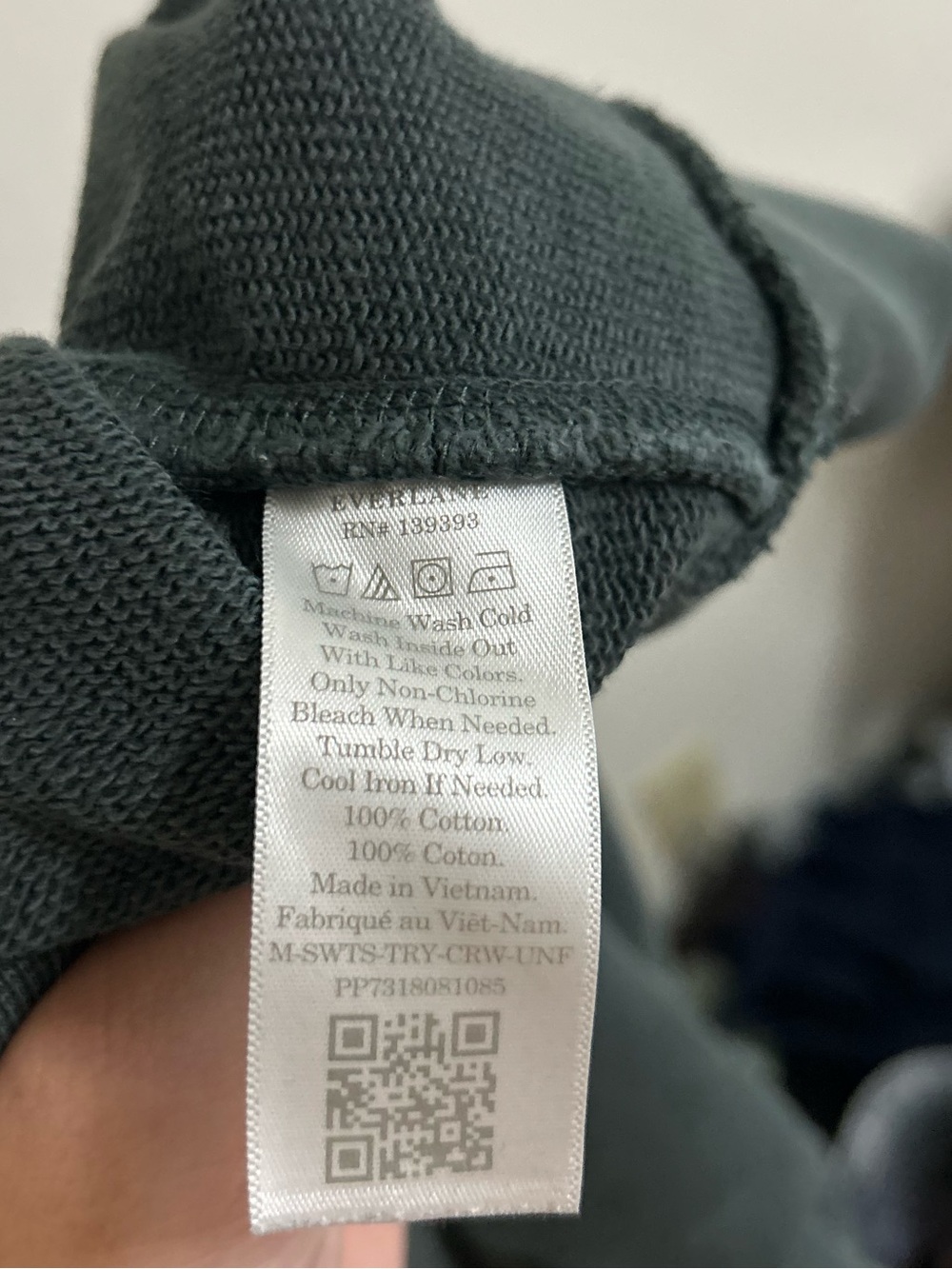 Everlane uniform grey crewneck sweatshirt - Picture 3 of 5